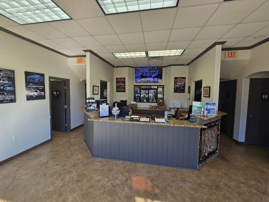 Auto Max front office and reception area